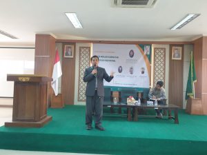 Pelibatan dosen jurusan sebagai moderator kegiatan seminar