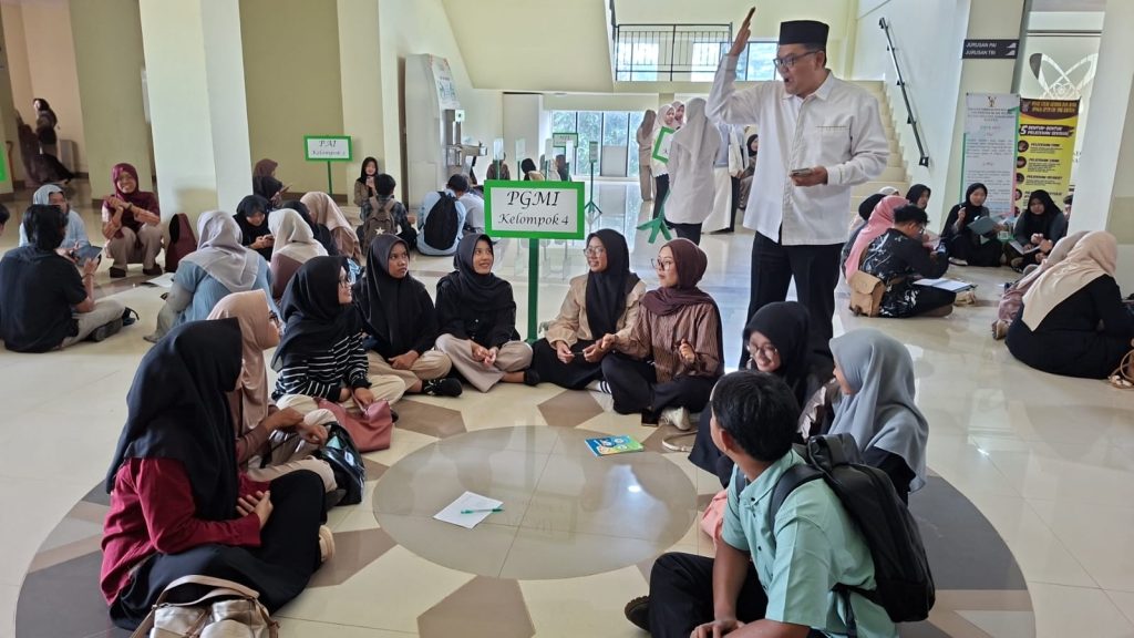 Mewujudkan Fakultas Berskala Internasional, FTK UIN SMH Banten Gelar English Day dan Yaum Arabiy Secara Rutin
