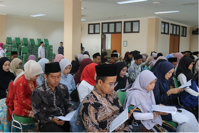 Khotmil Qur’an Warnai Yudisium FTK UIN Banten, Perkuat Spiritualitas Calon Wisudawan